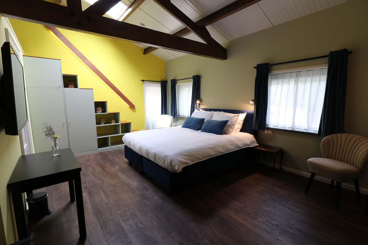Driepersoonskamer met Eigen Badkamer